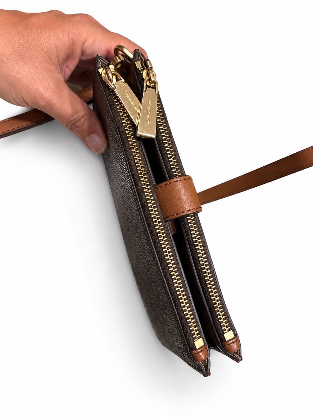 MICHAEL KORS Jet Set Large Signature Logo Stripe Smartphone Wallet | Brown - Picture 6 of 16